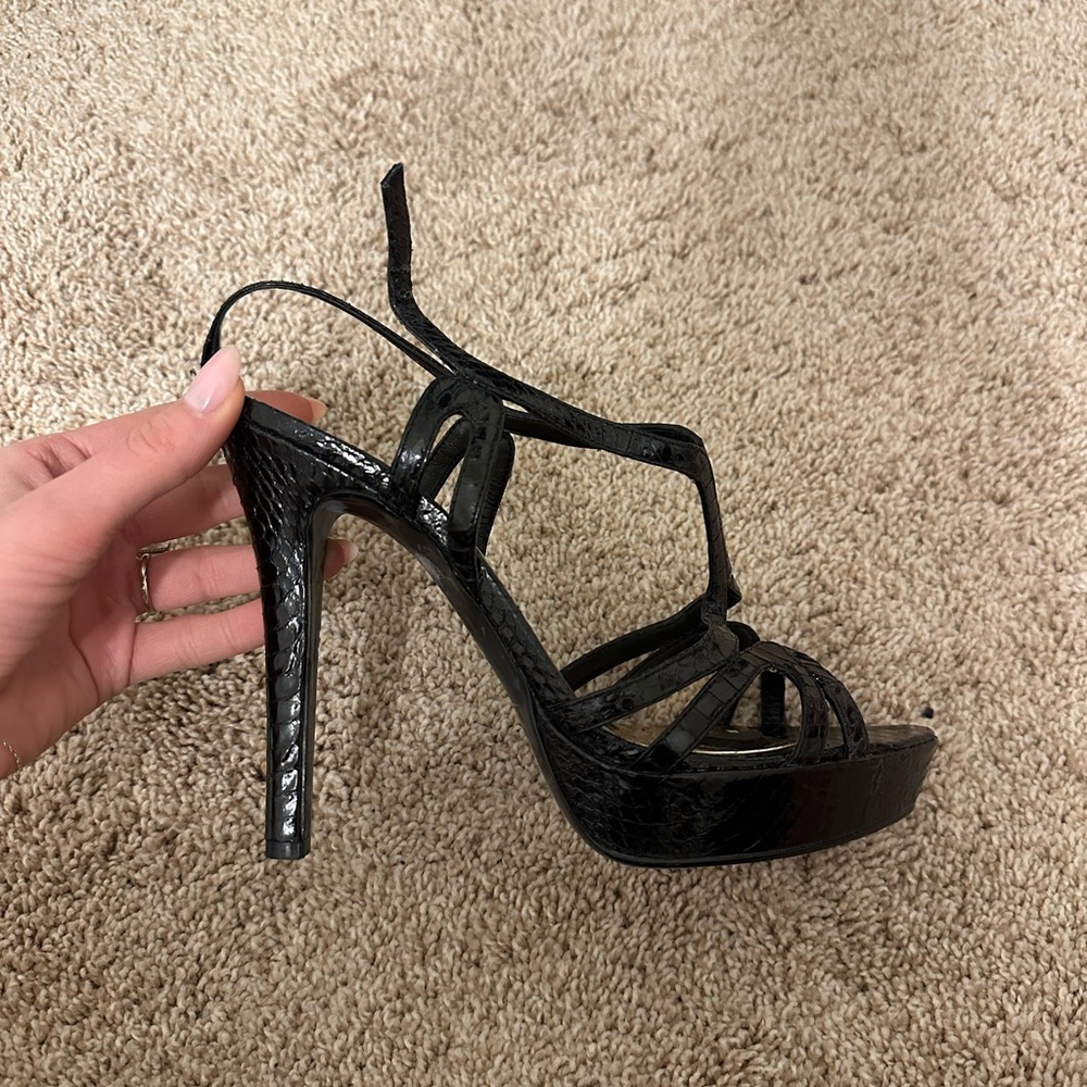 BCBG BLACK SNAKE SKIN HEELS